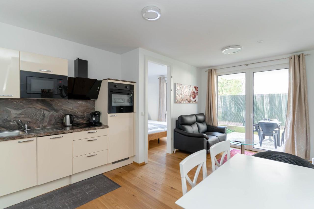 Modern Apartment With Tiny Garden Near City Center Вена Экстерьер фото