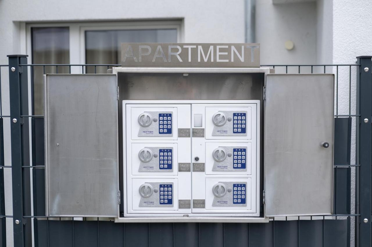 Modern Apartment With Tiny Garden Near City Center Вена Экстерьер фото
