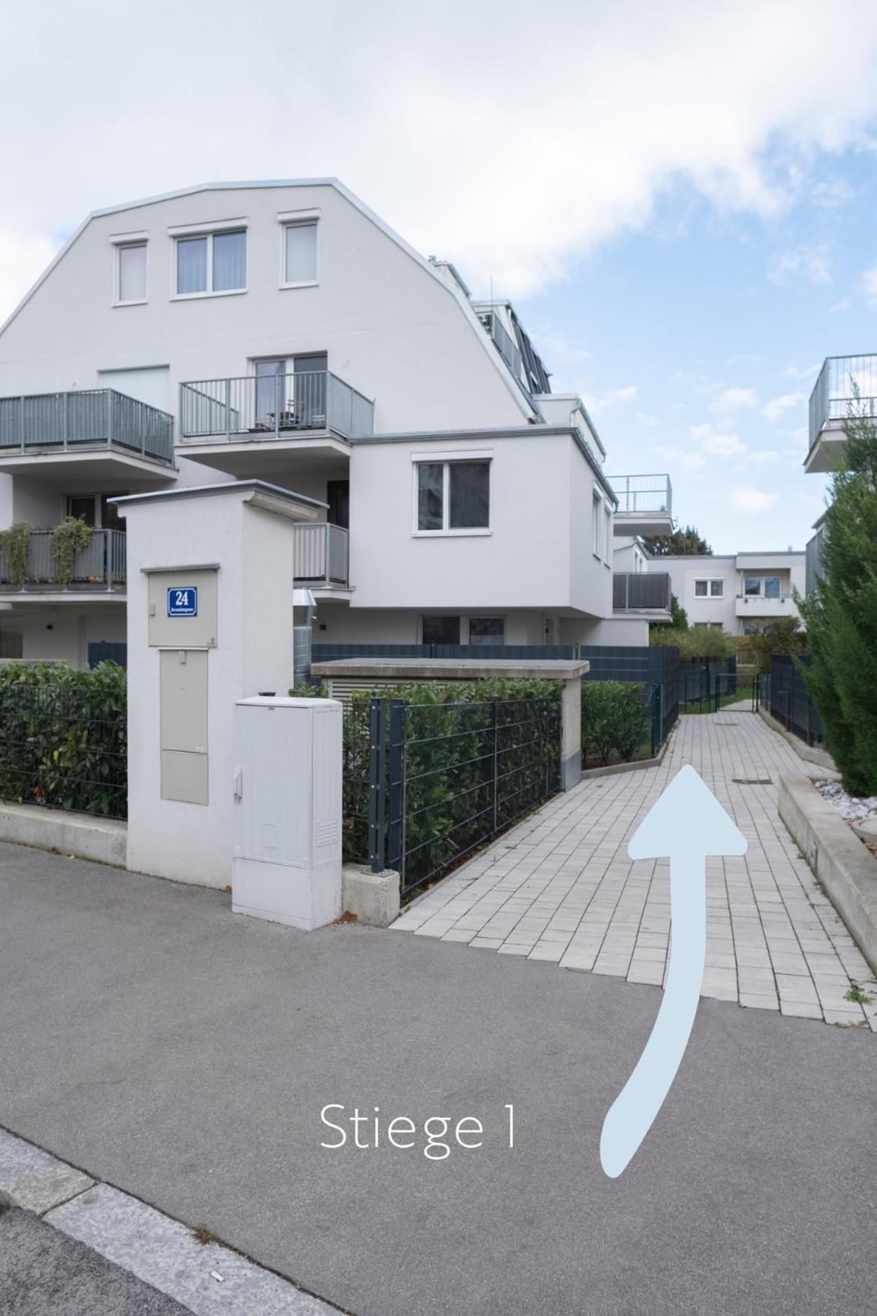 Modern Apartment With Tiny Garden Near City Center Вена Экстерьер фото